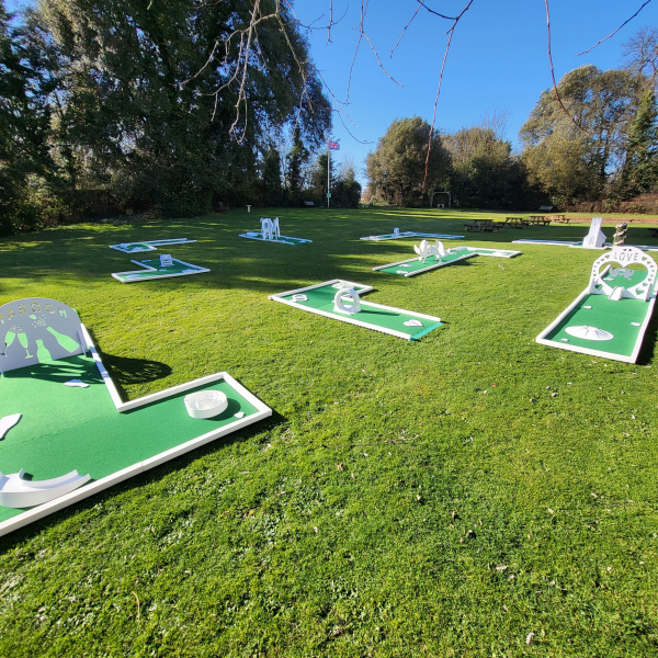 Wedding Crazy Golf