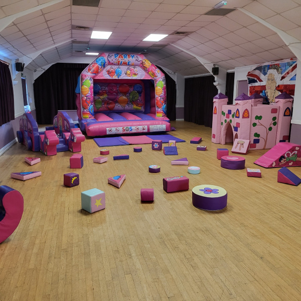 Pink Enclosed Bouncy Castle & Soft Play