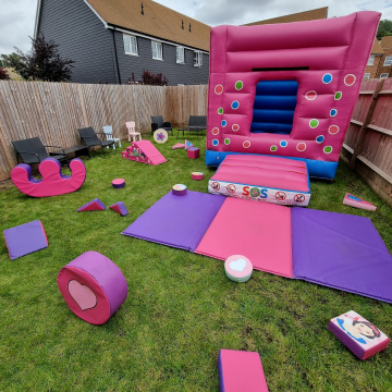 Pink Enclosed Bouncy Castle & Soft Play