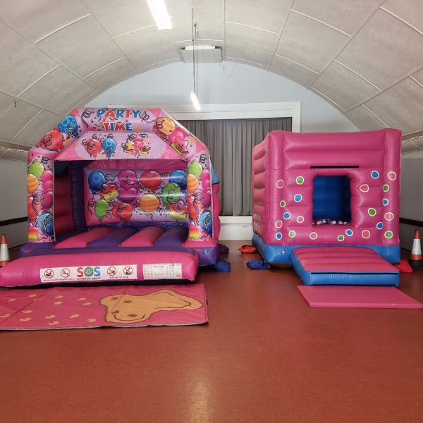 Pink Enclosed Bouncy Castle & Soft Play